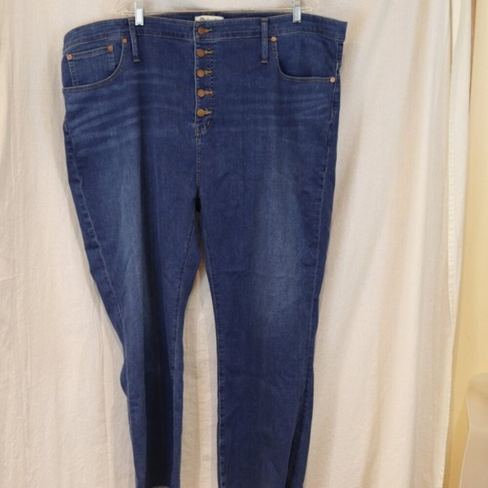 Plus Size Madewell Cali Demi Boot Button Edition Cropped Jean's 37 or 28